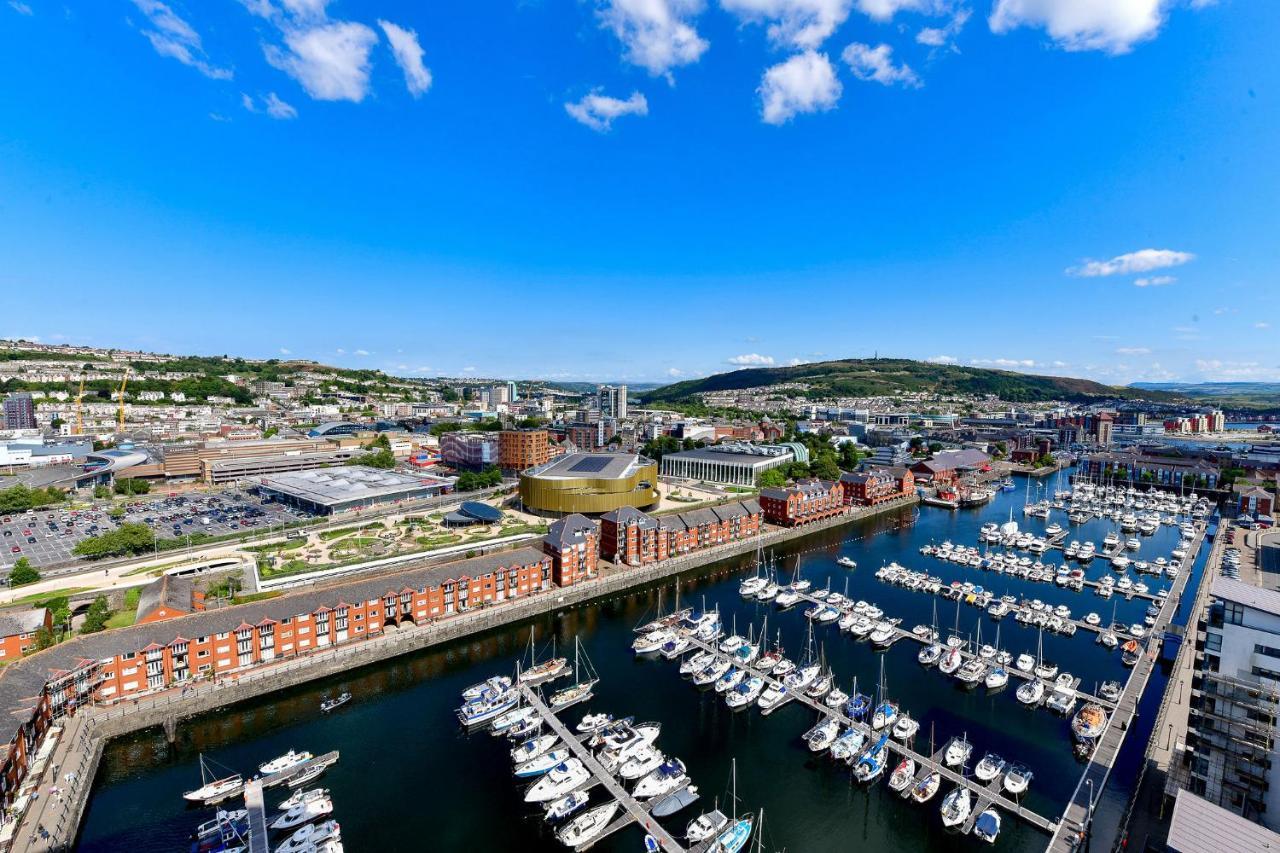 Just Stay Wales - Meridian Tower Marina & City View - 2 Bed Apartment Swansea Extérieur photo